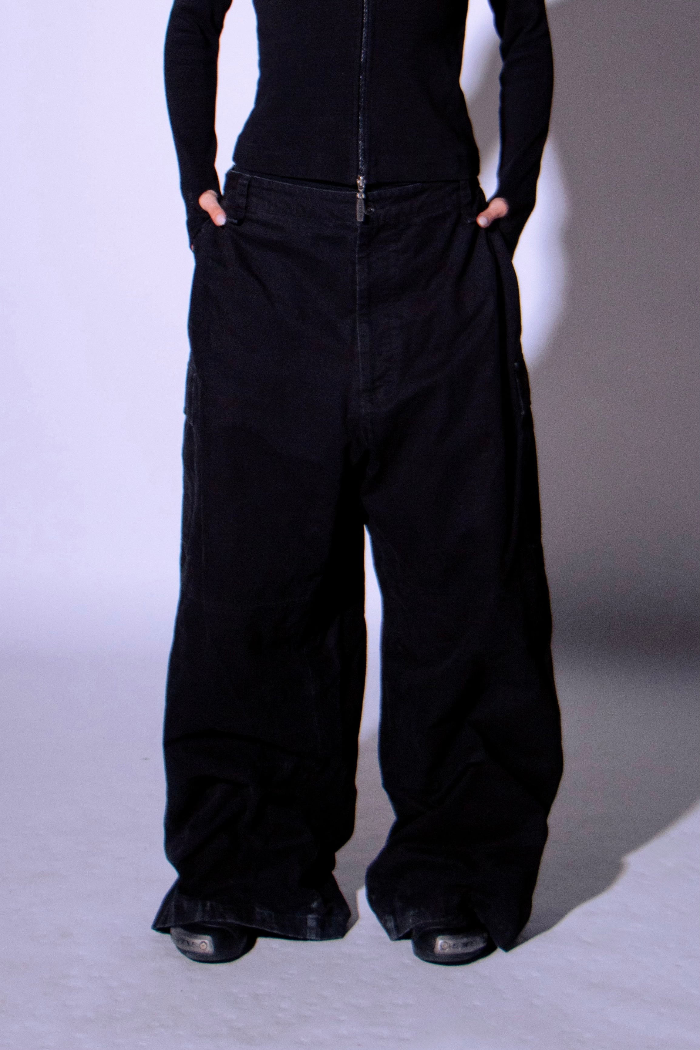 CODE 04 BAGGY CARGO PANTS