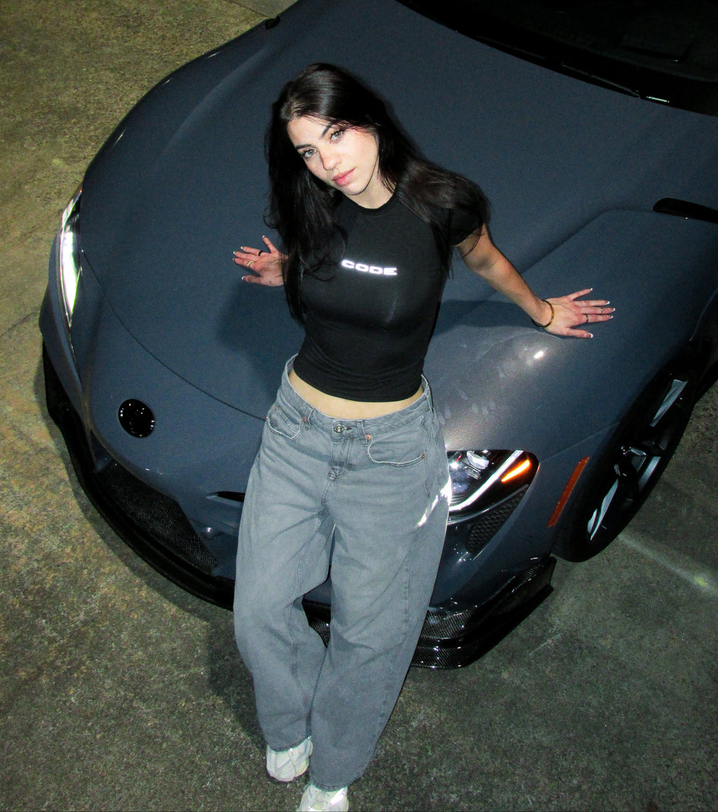 "CODE 01" WOMEN'S BABY TEE, BLACK REFLECTIVE