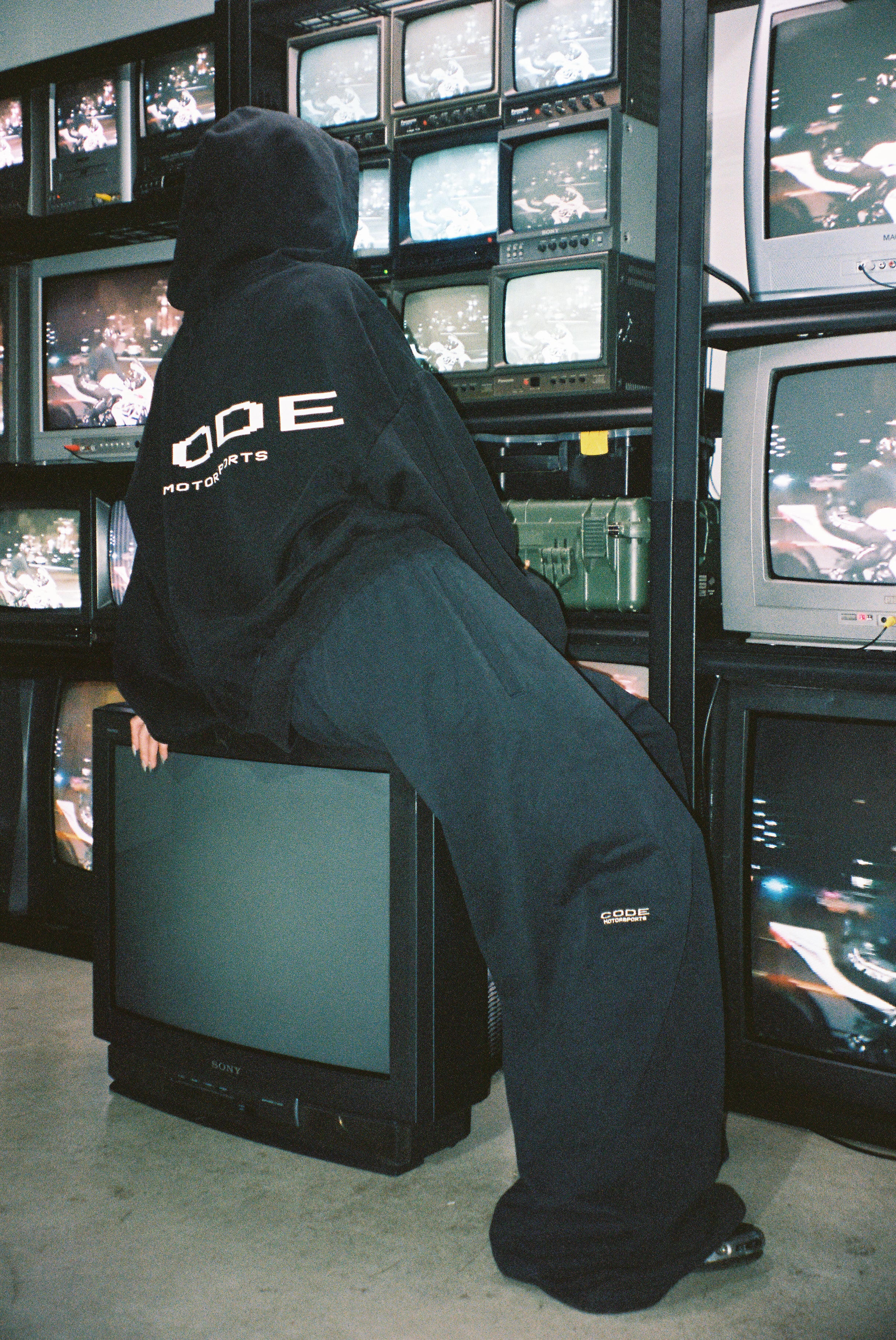 CODE 03 BAGGY SWEATPANTS