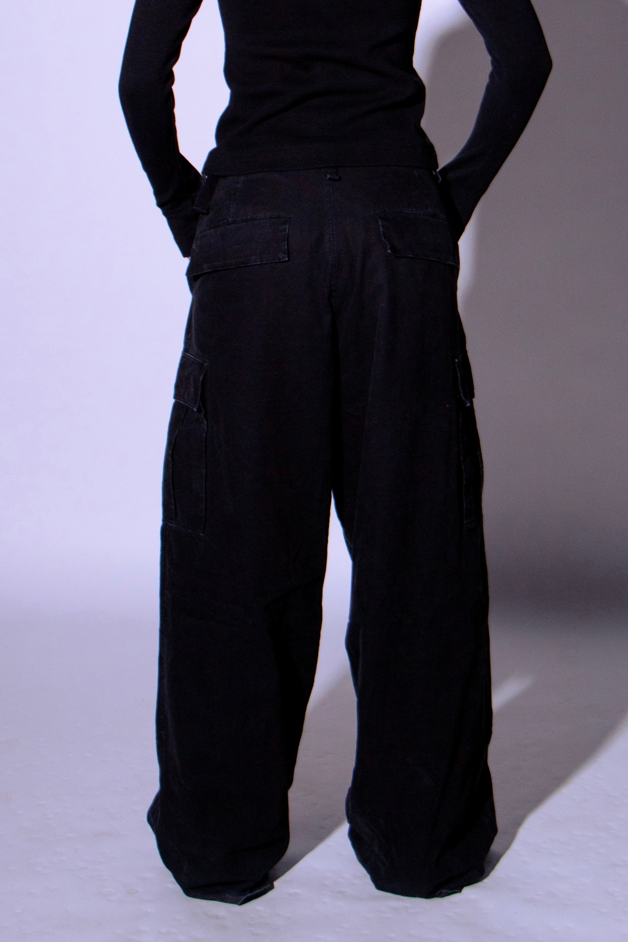 CODE 04 BAGGY CARGO PANTS
